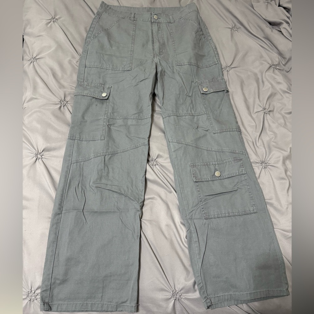 grey cargo jeans